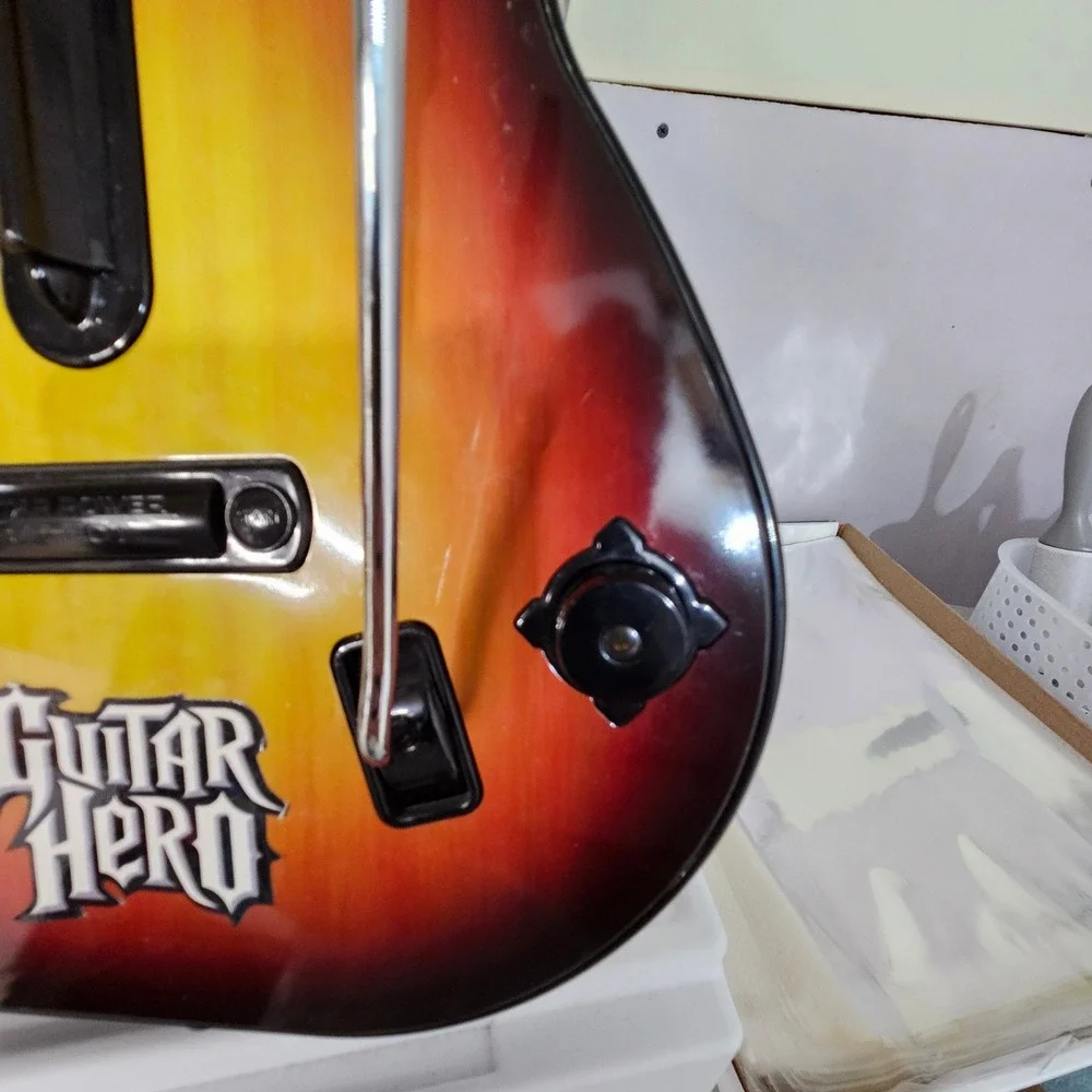 RedOctane Vintage Guitar Hero PS2 Wireless Controller 95449805 Sunburst *Tested